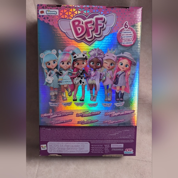 Cry Babies BFF Series 1 Phoebe Doll - Picture 3 of 7